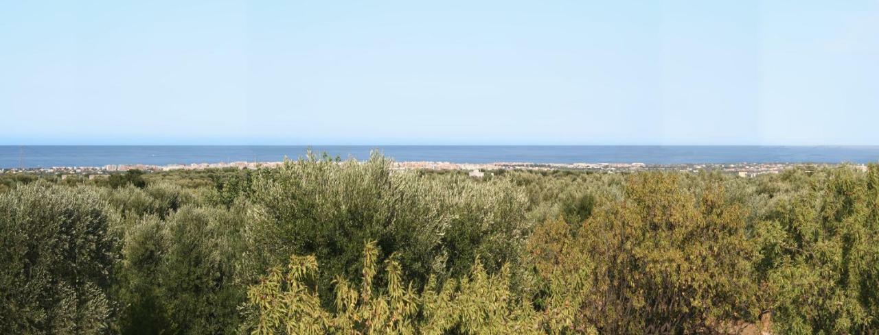Masseria Due Torri Монополи Екстериор снимка